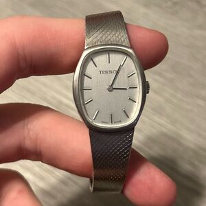 Ladies Tissot Stainless Steel Manual Wind Watch working
